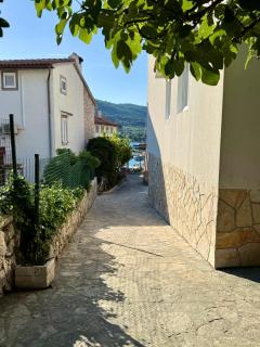 Villa Lungomare-Large Waterfront Apartment -Lungomare Promenade 6 - 6