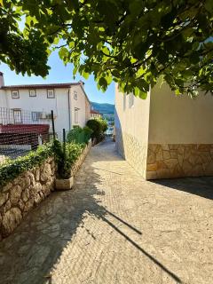 Villa Lungomare-Large Waterfront Apartment -Lungomare Promenade 6 - 5