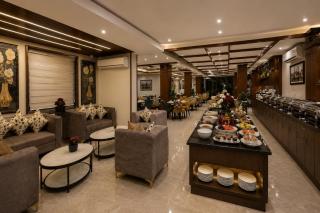 Hotel Eden Suites Delhi Airport - 6