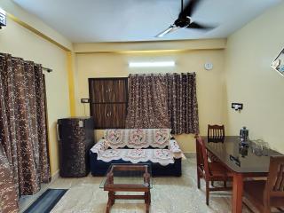 Diamond Suite, South Calcutta - AC 2BHK with private gym - 4