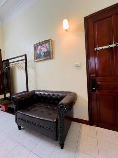 LushStay - CN Hai Bà Trưng Train Street - 8