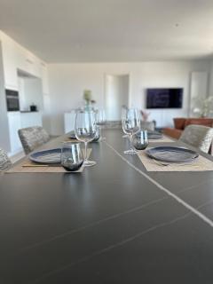 Spacious and modern apartment with open sea view - 5