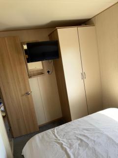 3 bedroom static caravan at whitley bay seaside holiday park - 2