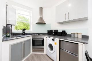 Old Street 2BR Apartment Sleeps 6 Close to Tube - 5