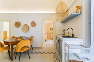Dimora Giulia - Designer Townhouse with Balcony - 0