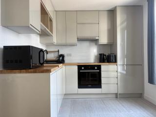 Edinburgh Harbour Apartment - 9