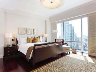 Raffles Makati - 5