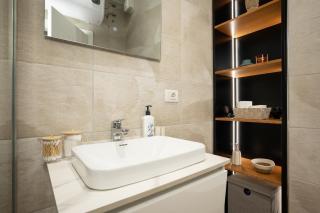 Amal Premium stay central tirana - 1