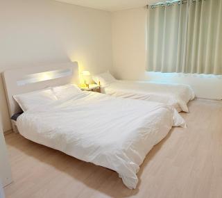 Cozy Family House near Nampo station, Parking Available, Yeongdo Entrance - 9