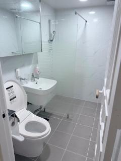 Cozy Family House near Nampo station, Parking Available, Yeongdo Entrance - 6