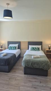 Large two bedroom apartment Athlone - 8