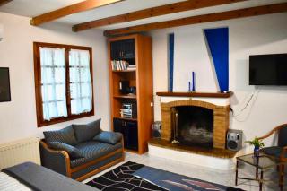 Achaia Clauss Residence - 3
