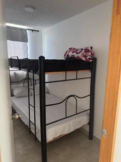 APARTAMENTO COMPLETO, moderno, zona exclusiva, tranquilo y fresco - 3