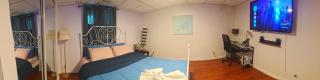 Spacious Basement Lower Suite 3BR Home Stay 1 King 2 Queen Beds 2 Car Parkings FIFA 2026 - 8