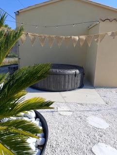 Villa de Judith - Piscine, Jacuzzi & Sauna - 8