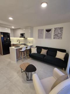 Fully Equipped Modern Apartment - 6