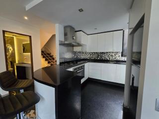 Luxurious, modern, and centrally located Minimalist house - 0