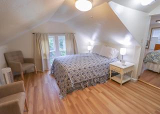 Over the Rainbow Suites - 9