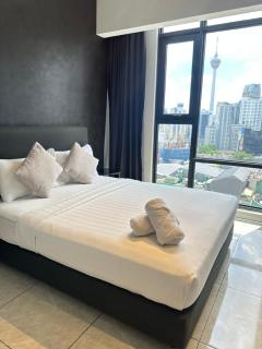 AXON Suites Happiness Stay in KL - 2
