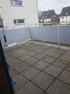 Contractor's apartment with balcony, barbecue, and parking space - 2