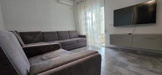 Butrinti Sea View Apartment - 8