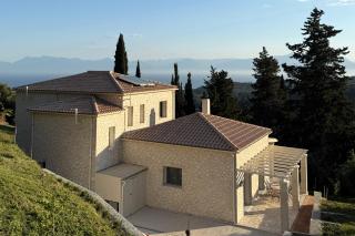 SeaForest Villa, Grand New! 2 km from Beach - 0