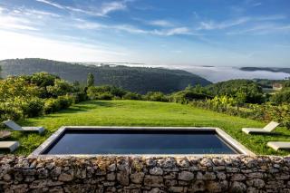 Demeure XVIIe Vue 5 châteaux Piscine au sel - 9