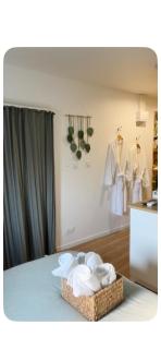 Chambre Sud Doré avec Piscine en saison et SPA en supplément - 6