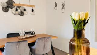 Village Apartments - Emma - 3