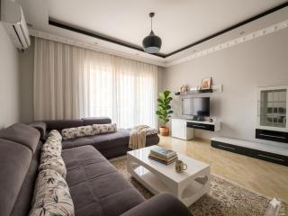 Holidays Apartment Tirana - 0