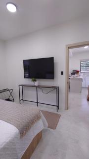 Wish - modern 1 bedroom, near beaches, restaurants, bars, shopping - 3