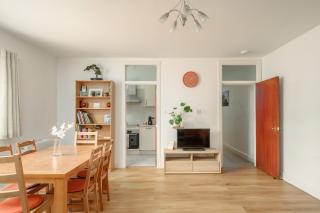 Historic Apartment in Old Town - 9