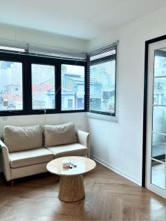 Le Bonheur Hotel - Apartment Near Train Street Hanoi - 6