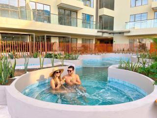 Exclusive Experience Rooftop & Pools - 2