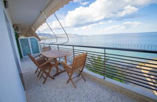 Blue Horizon Seafront Apartment - 0