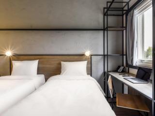 Ibis Aruja - 8