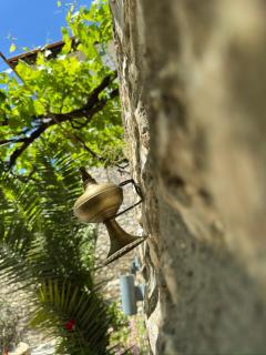 Nika's Guest House - 8