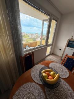 Sunrise Panorama Apartment - 6