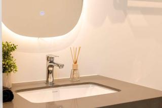 Go Living Suites: Your Medellin Retreat - 6