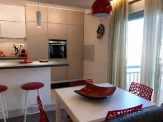 Lake View Apartment - 6