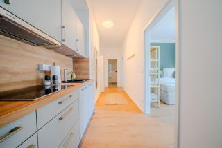 Spacious Parkside Residence - Modern 2BR by OYA - 1