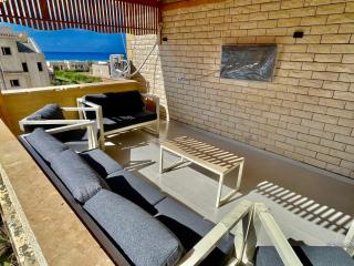 Sea and Pool View Deluxe Chalet - Prime Location - 4
