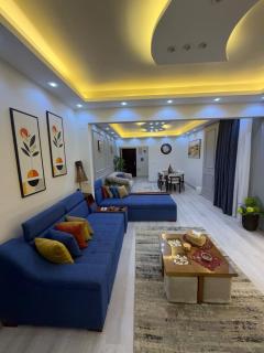 5-star apartment in Mohandseen, شقة غاية في الفخامة المهندسين و الزمالك - 0