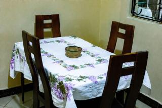 Granny's Timeless Stay - 8