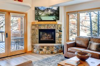 Slopeside Chalet 100 I Hot Tub I Great Views I Activity Program - 3