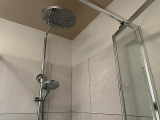 Hobart CBD Luxury - King Beds - Free Parking - 7