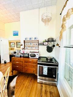 Circa 1900 - Historic - Romantic - Private - Pond - Fenced Yard - The Cottage at Chappell Hill - 9
