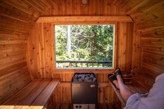 Suite Ucluelet - Romantic Couples Getaway-Sauna! - 0