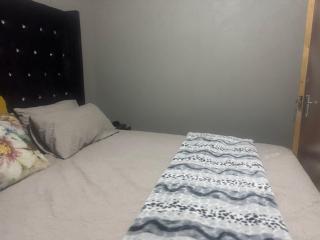 7 Bedrooms Guest house for only R5000 per night - 2