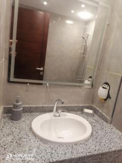 Premium 2BR Family Suite at Porto Said Resort - 8